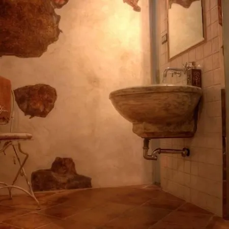 Santa Maria Ad Valetudinarium *